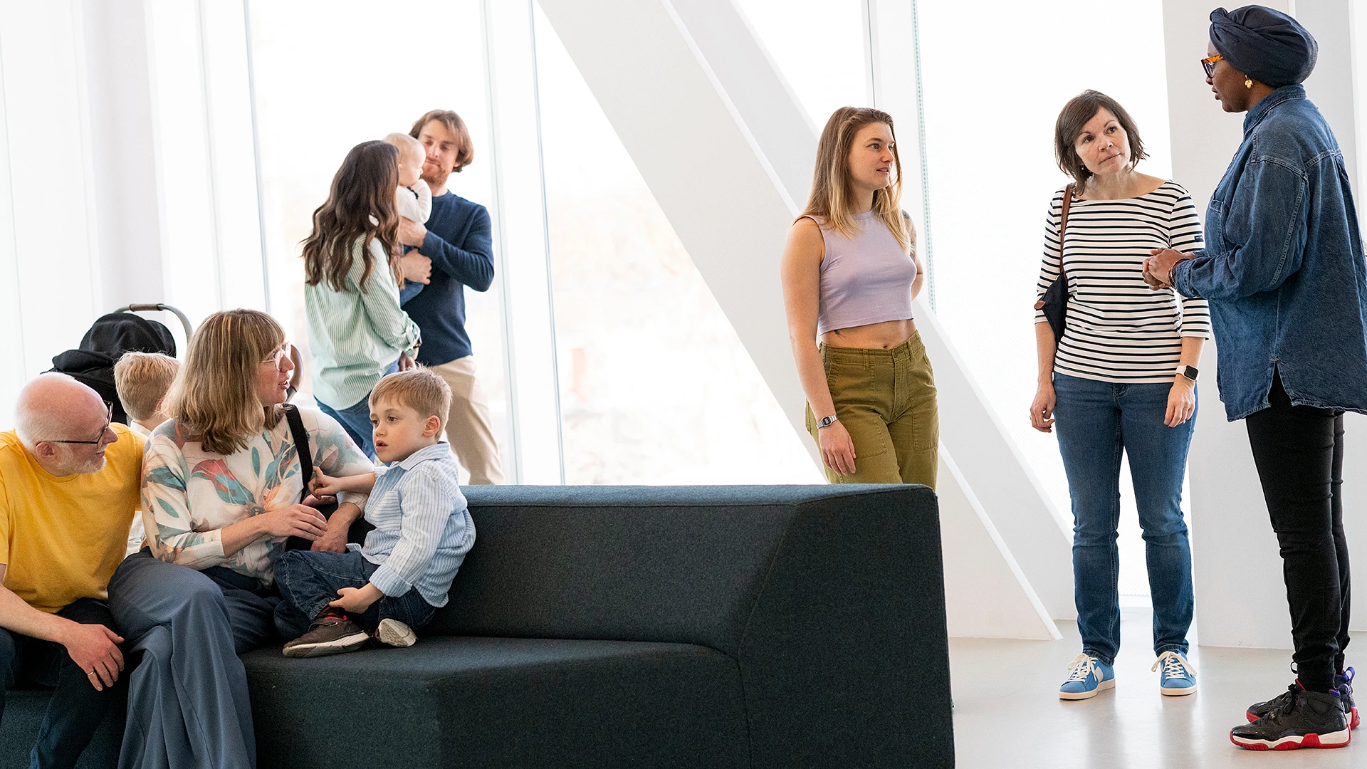 Photos de visiteurs dans le Pavillon Pierre Lassonde