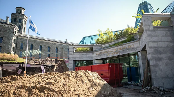 Incursion dans le chantier de l espace riopelle