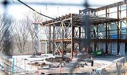 Photo chantier de la structure du futur espace Riopelle