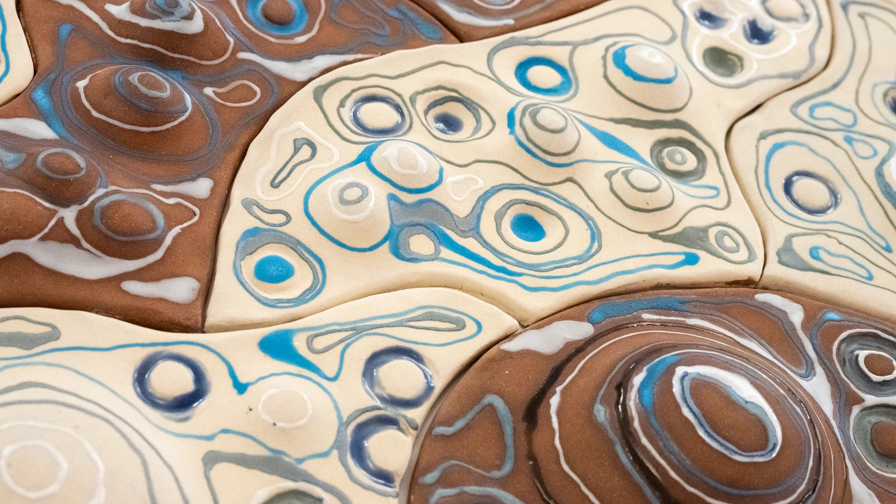 Détail de la fresque de Brigitte Dahan : le ciel