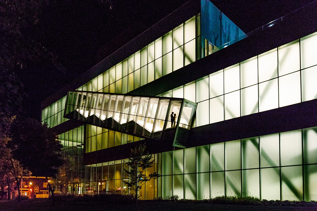 Le grand hall du Pavillon Pierre Lassonde // Photo : Annie Simard Photographe