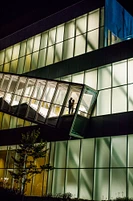 Le grand hall du Pavillon Pierre Lassonde // Photo : Annie Simard Photographe