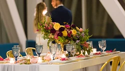 Le grand hall du Pavillon Pierre Lassonde // Photo : Annie Simard Photographe