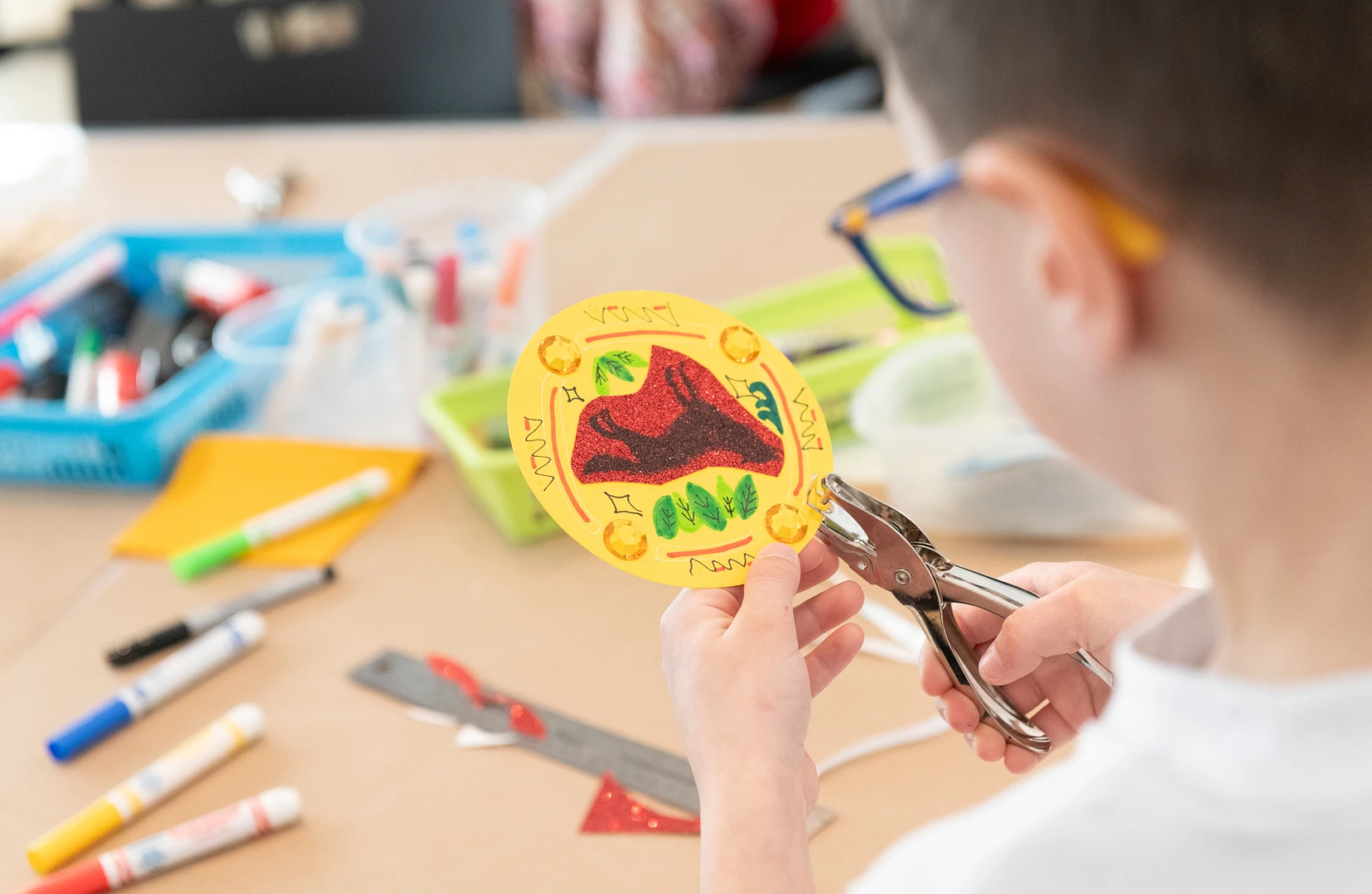 Un atelier de création pour enfants // Photo : MNBAQ, David Cannon