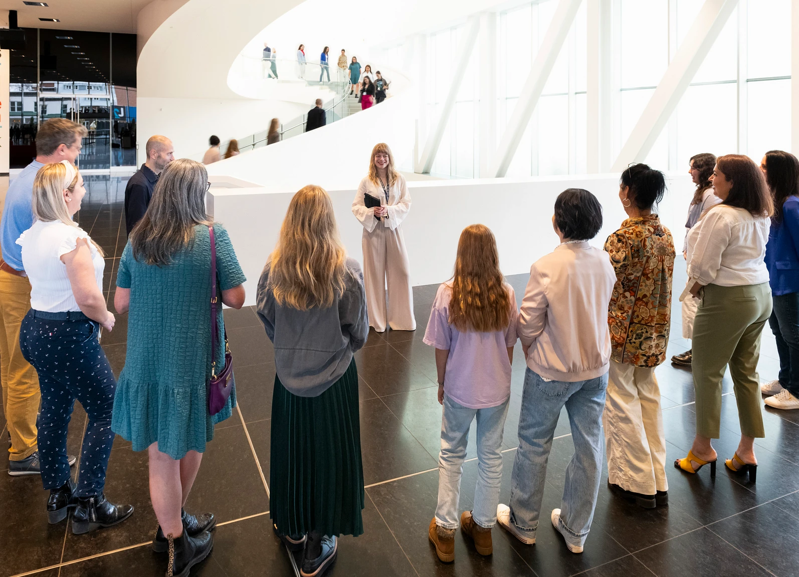 Participants at the meeting point for the guided tour of Hyperrealism. This Is Not a Body.