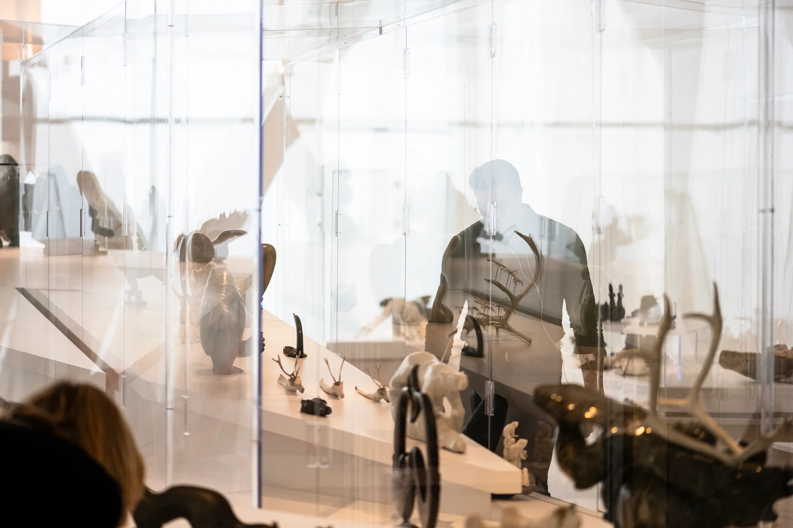 Vue de l'exposition Illipunga. Art Inuit. La collection Brousseau