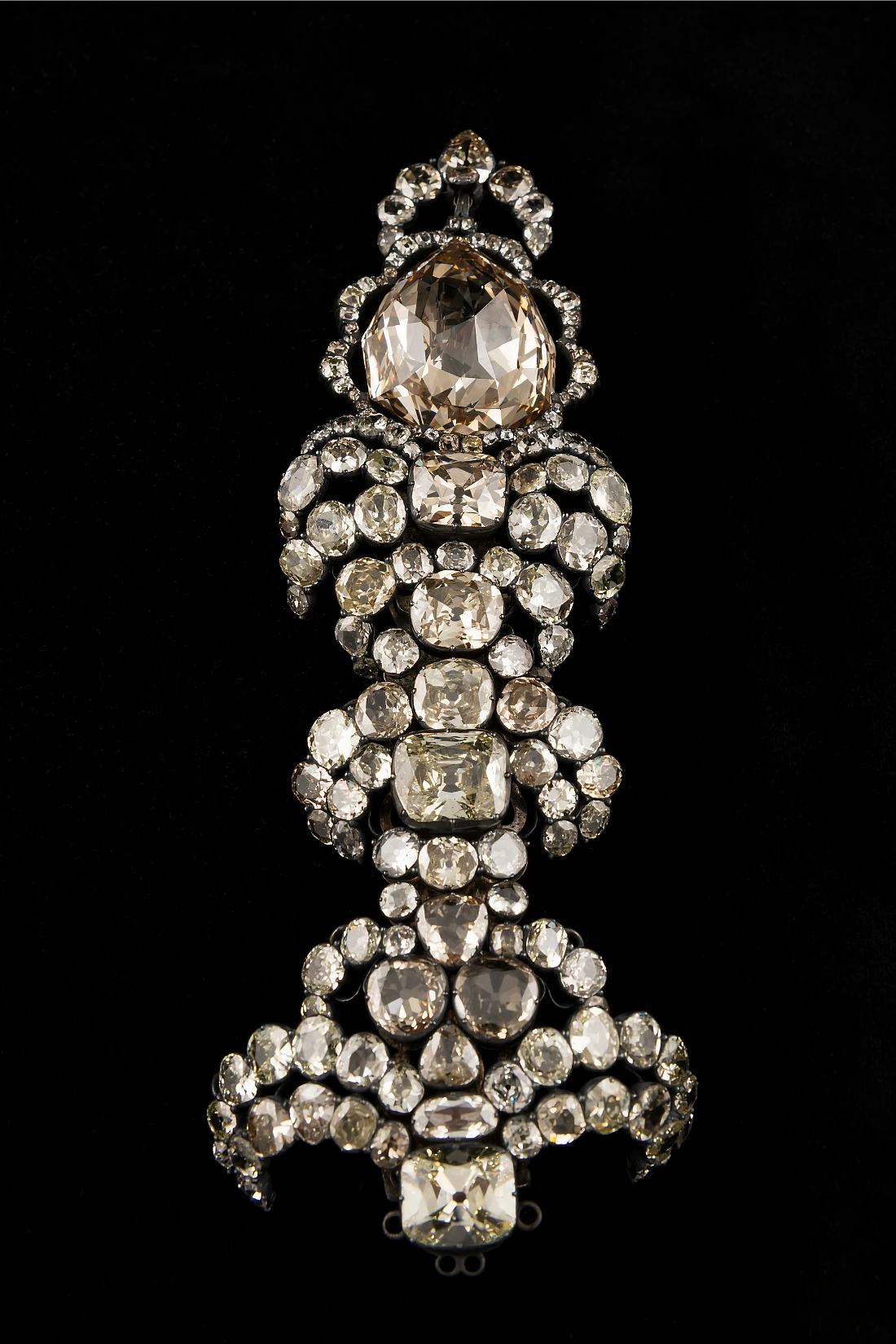 Hat pin
