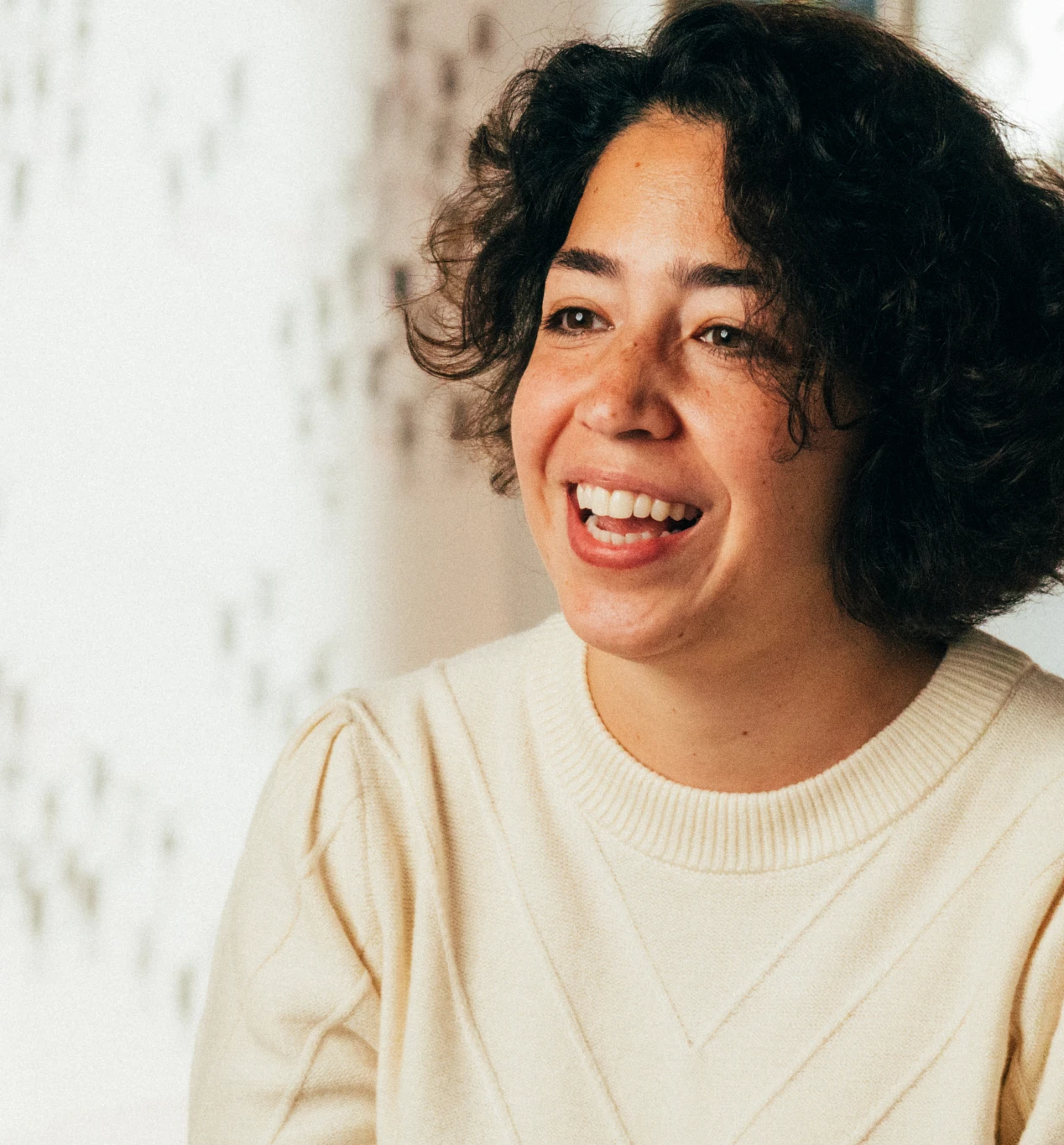 Leila Zelli, winner of the Lynne Cohen Prize (2023)