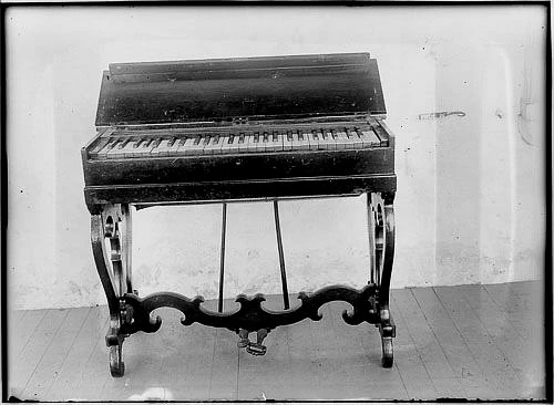 Ce 1955 242 in1