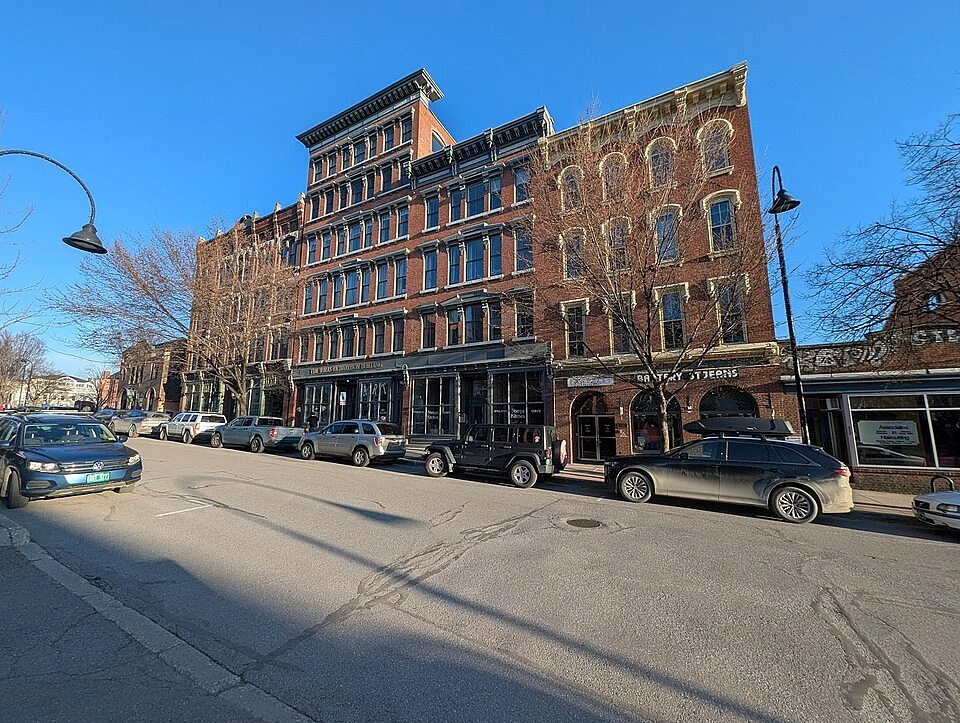 Wells Richardson building Burlington VT 2025 04 13 18 35 35 1