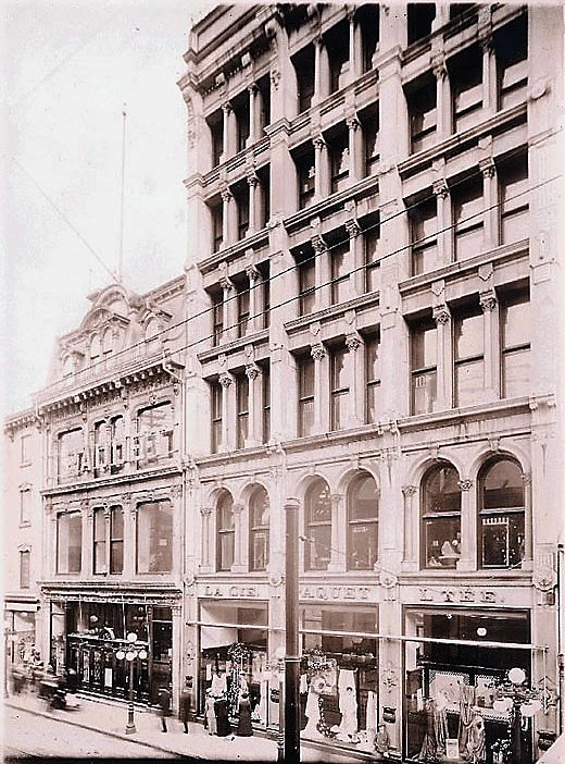 Facade20du20magasin20de20la20 Compagnie20 Paquet20limitee