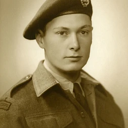 Paterson20 Ewen20in20his20army20uniform2 C20c 201944