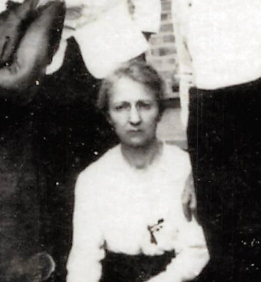 Whole bunch of Alarys honora