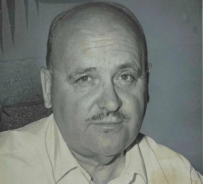 06 M P833 S2 D4197 0001 1