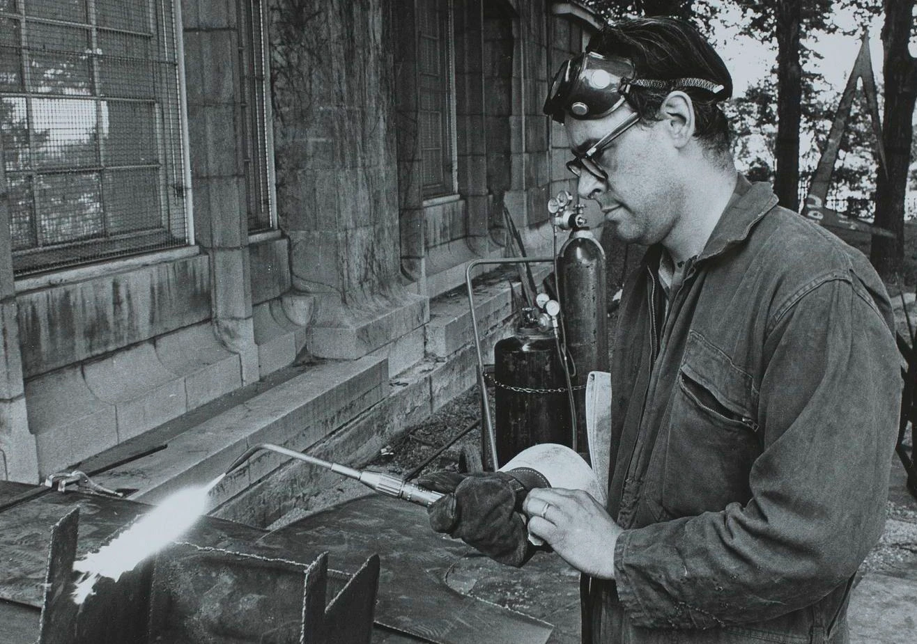 06 M P833 S2 D5305 0001 1